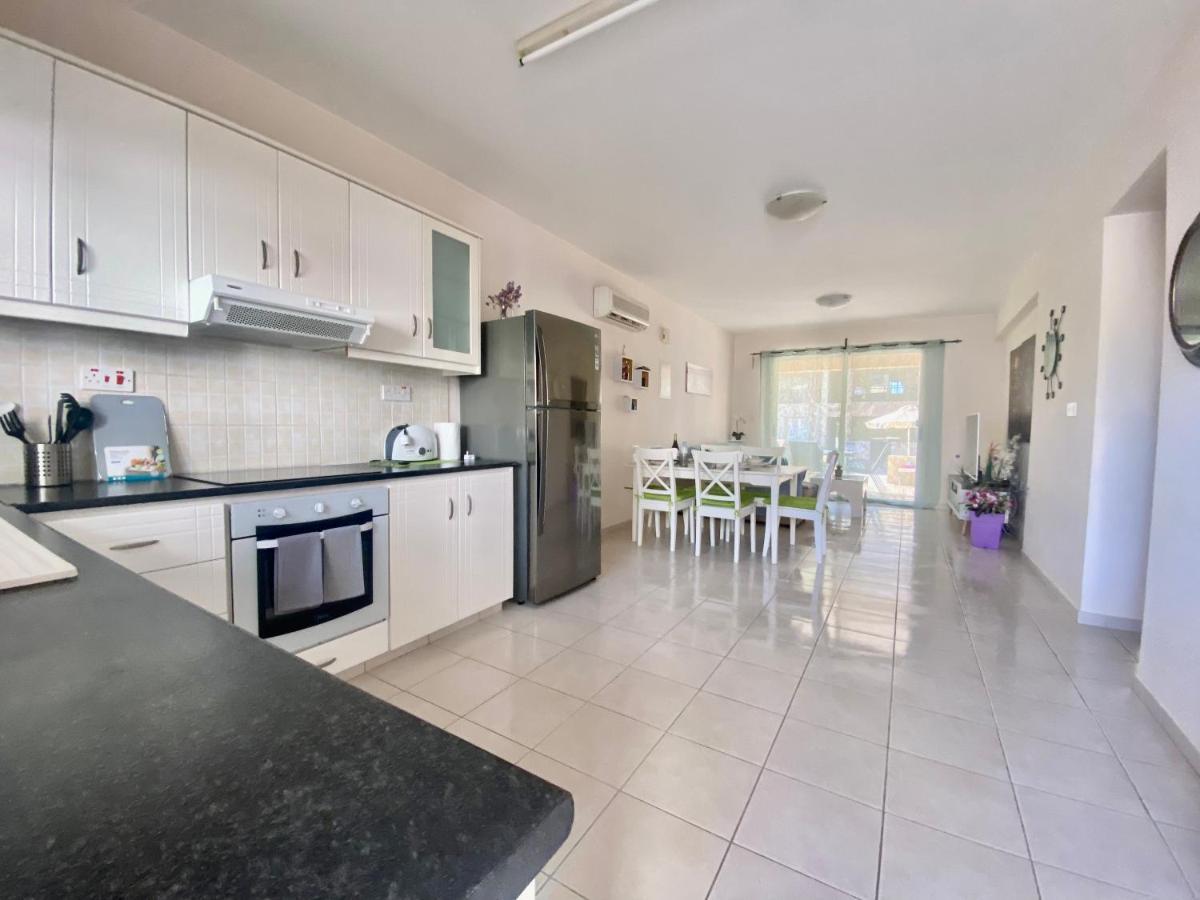 Royal Seacrest F G5 Ground Floor Apartment Paphos Exterior photo